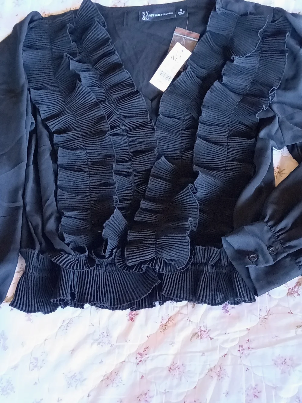 New York & Company Black Ruffled V-Neck Women's Blouse